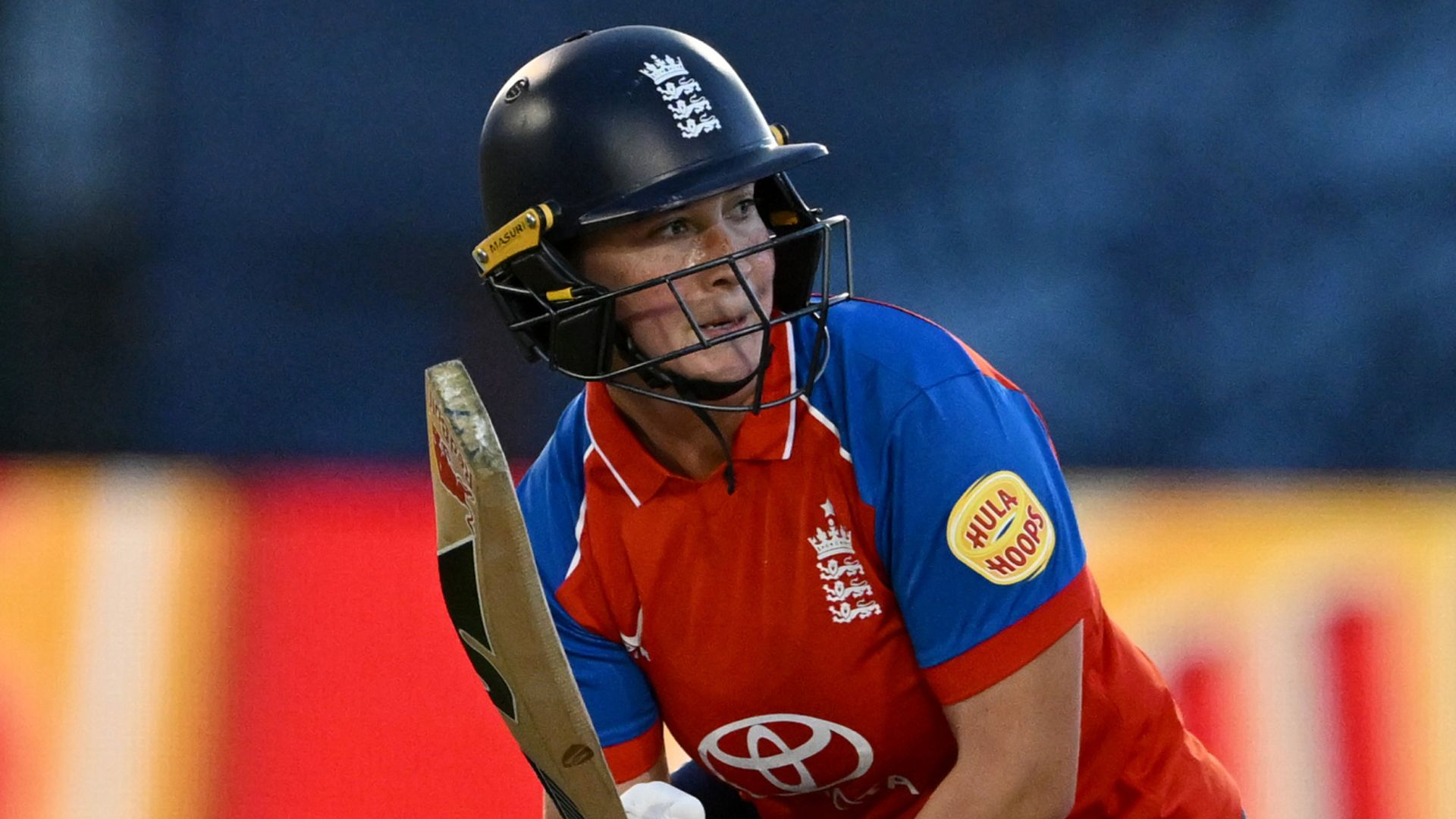 Alice Capsey membawa Inggris menang atas Selandia Baru di T20