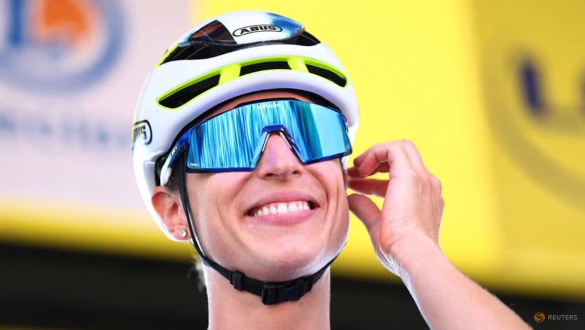 Marlen Reusser memenangkan kaos kuning di Tour de France Femmes
